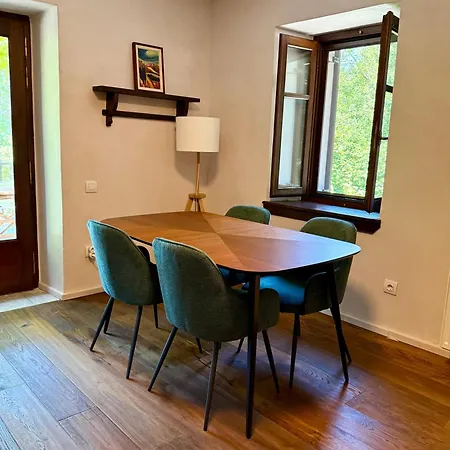 בית נופש The In The Trees